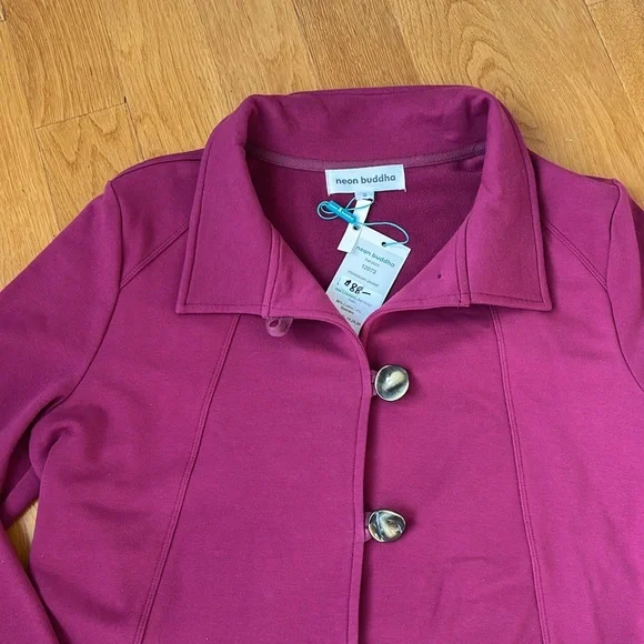 Women’s Jacket - Picture 2 of 7